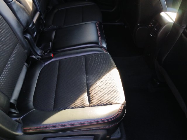 Certified 2025 Ford Escape ST-Line Select AWD/4WD image 44