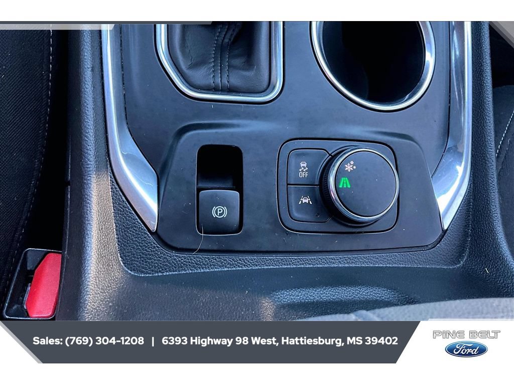 Used 2020 Chevrolet Traverse LT FWD image 23