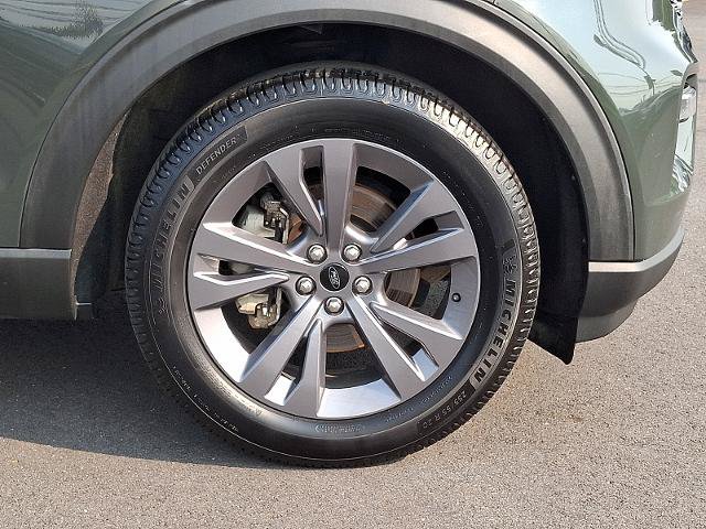 Certified 2022 Ford Explorer XLT w/ Equipment Group 202A AWD/4WD image 8