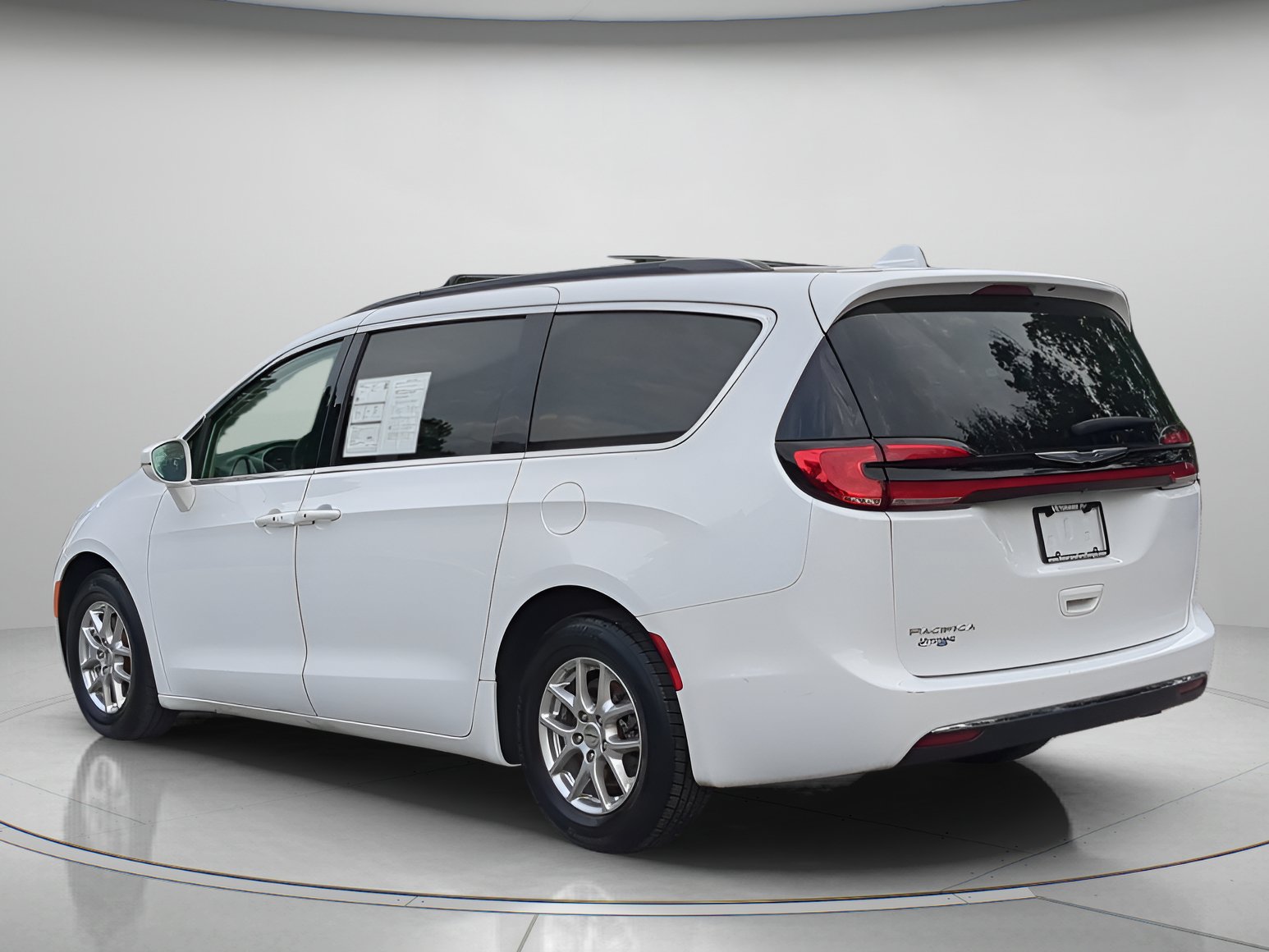 Used 2022 Chrysler Pacifica Touring-L FWD image 42