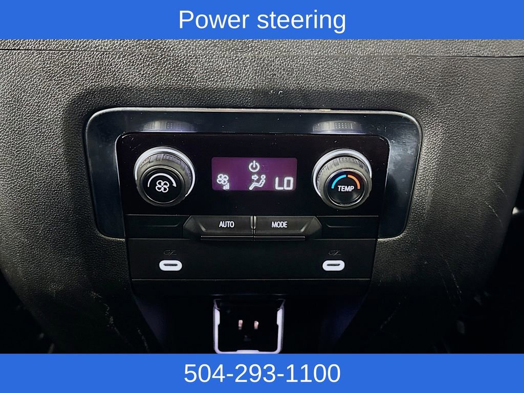 Used 2024 Chevrolet Suburban LT image 25