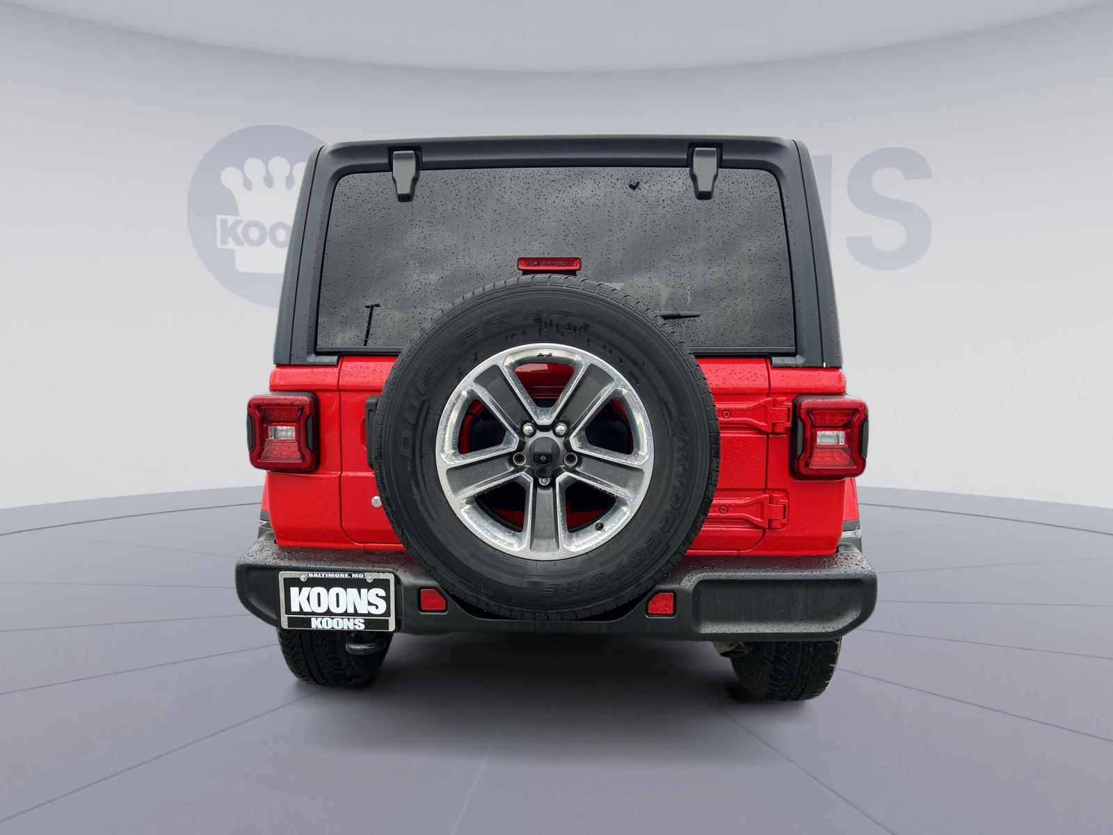 Used 2018 Jeep Wrangler Unlimited Sahara image 3