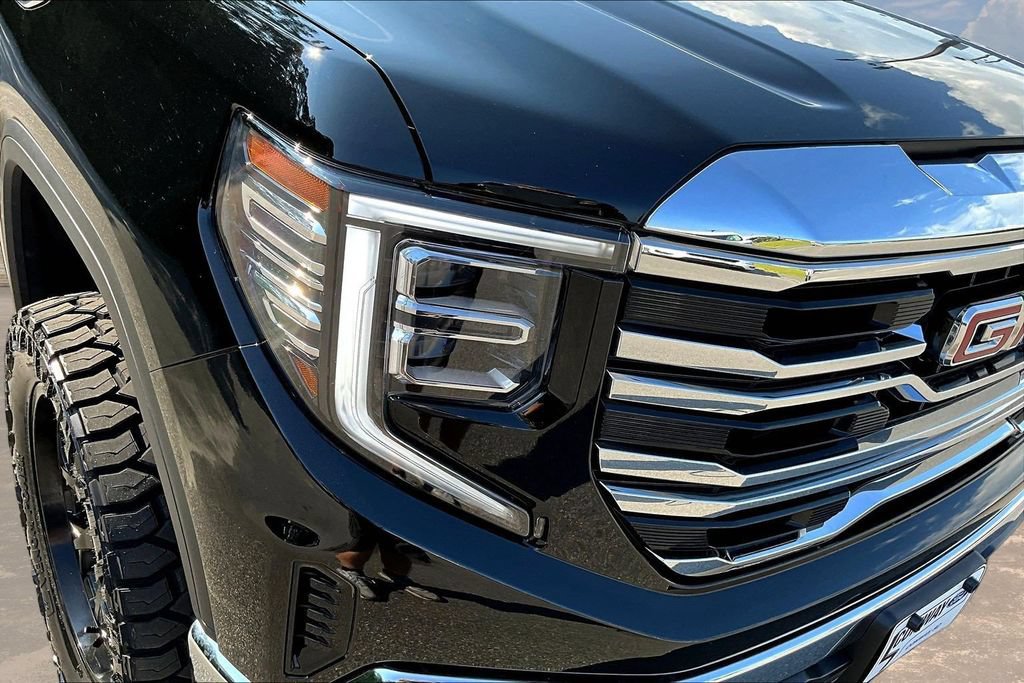 Used 2026 GMC Sierra 1500 SLT AWD/4WD image 34