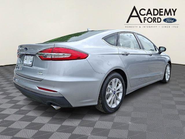 Certified 2020 Ford Fusion SE FWD image 6
