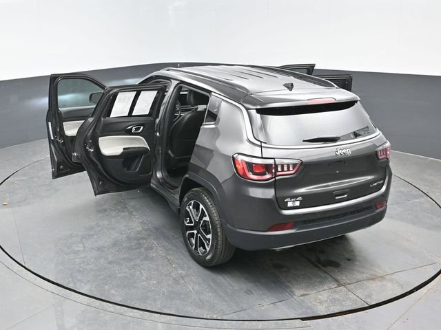 Used 2023 Jeep Compass Limited AWD/4WD image 23