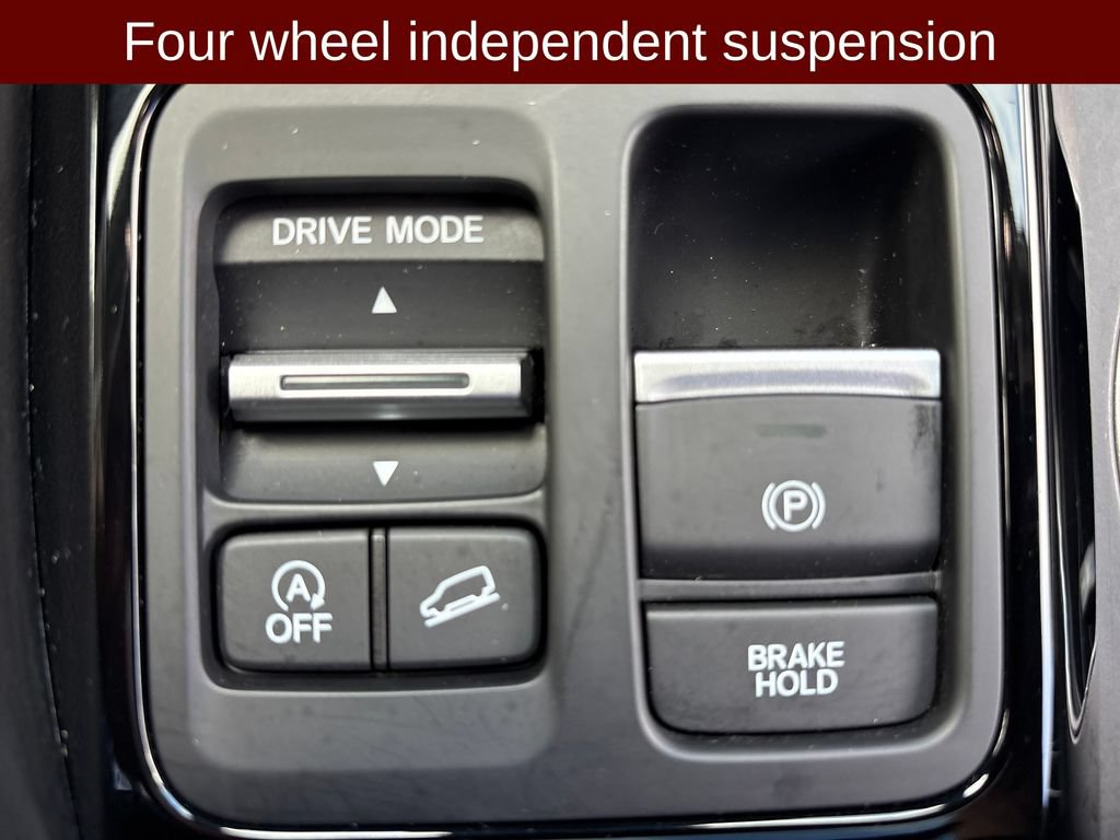 Used 2024 Honda Pilot Touring image 14