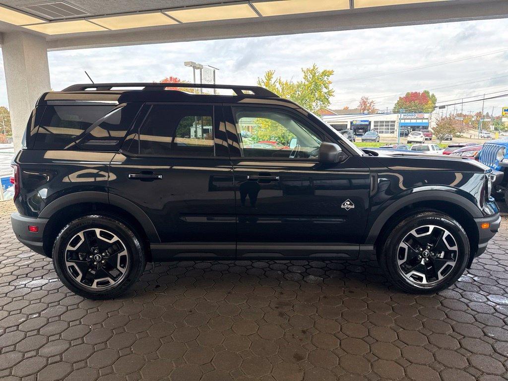 Certified 2023 Ford Bronco Sport Outer Banks w/ Tech Package AWD/4WD image 5