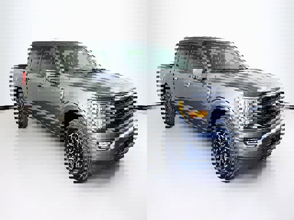 Certified 2022 Ford F150 XLT w/ Equipment Group 302A High image 7