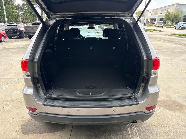 Used 2018 Jeep Grand Cherokee Laredo RWD image 30