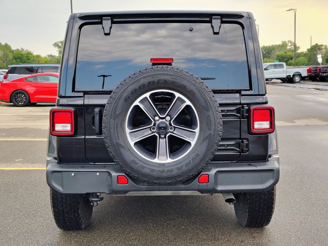Used 2023 Jeep Wrangler Unlimited Sahara w/ Cold Weather Group AWD/4WD image 6