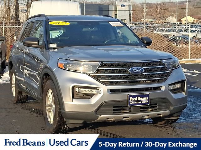 Certified 2022 Ford Explorer XLT w/ Equipment Group 202A image 11