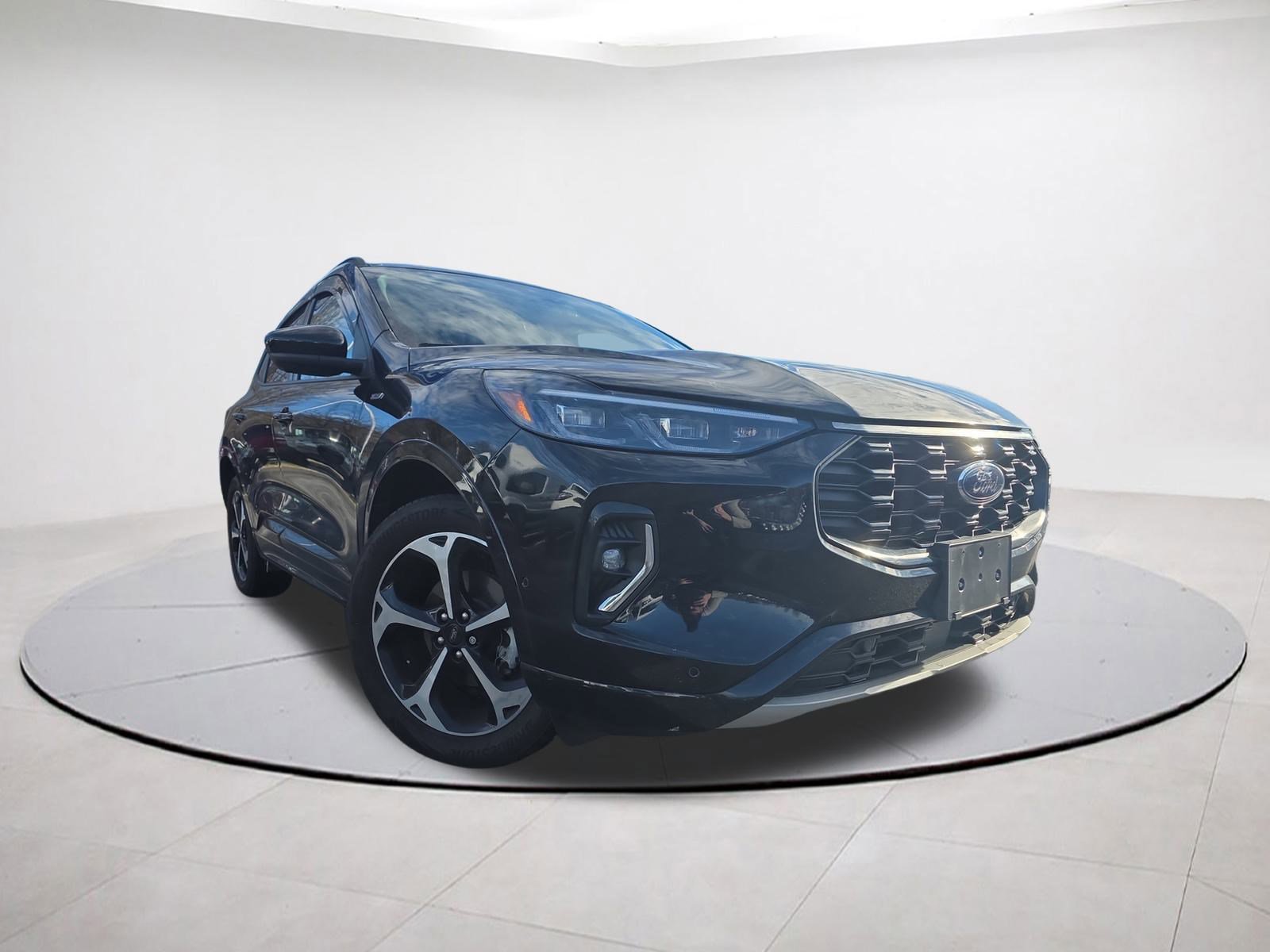 Certified 2023 Ford Escape ST-Line Elite w/ Premium Technology Package image 9