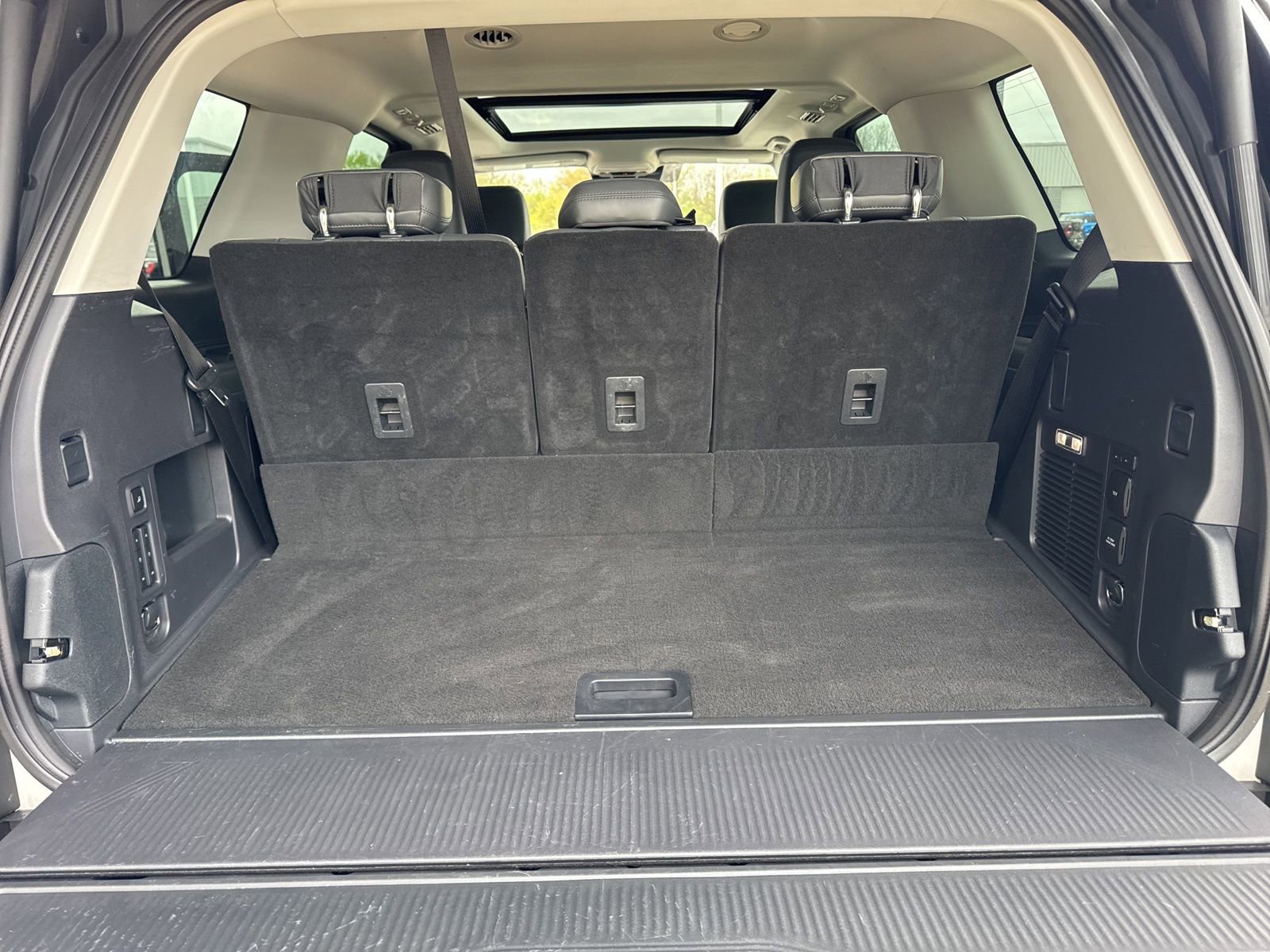 Certified 2025 Ford Expedition Active AWD/4WD image 46