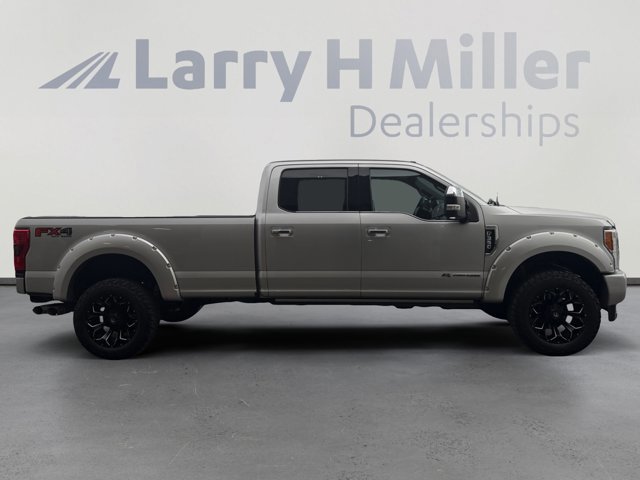 Certified 2017 Ford F350 Platinum w/ Platinum Ultimate Package image 6