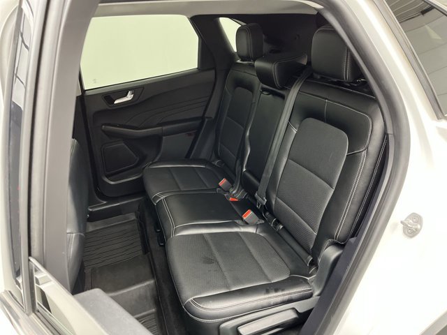 Certified 2022 Ford Escape Titanium AWD/4WD image 13