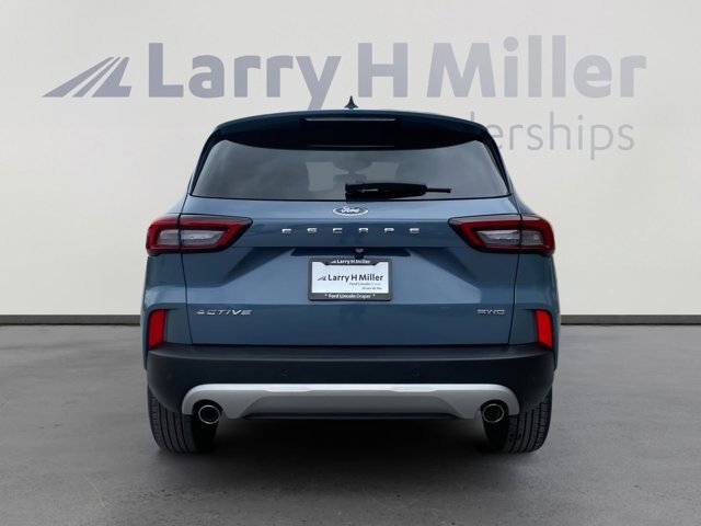 Certified 2023 Ford Escape Active w/ Tech Pack #1 AWD/4WD image 3