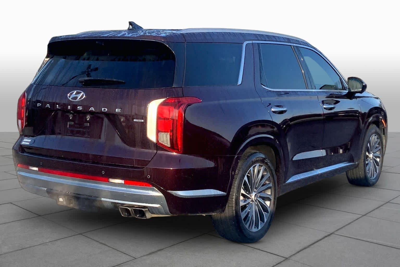 Used 2025 Hyundai Palisade Calligraphy AWD/4WD image 12