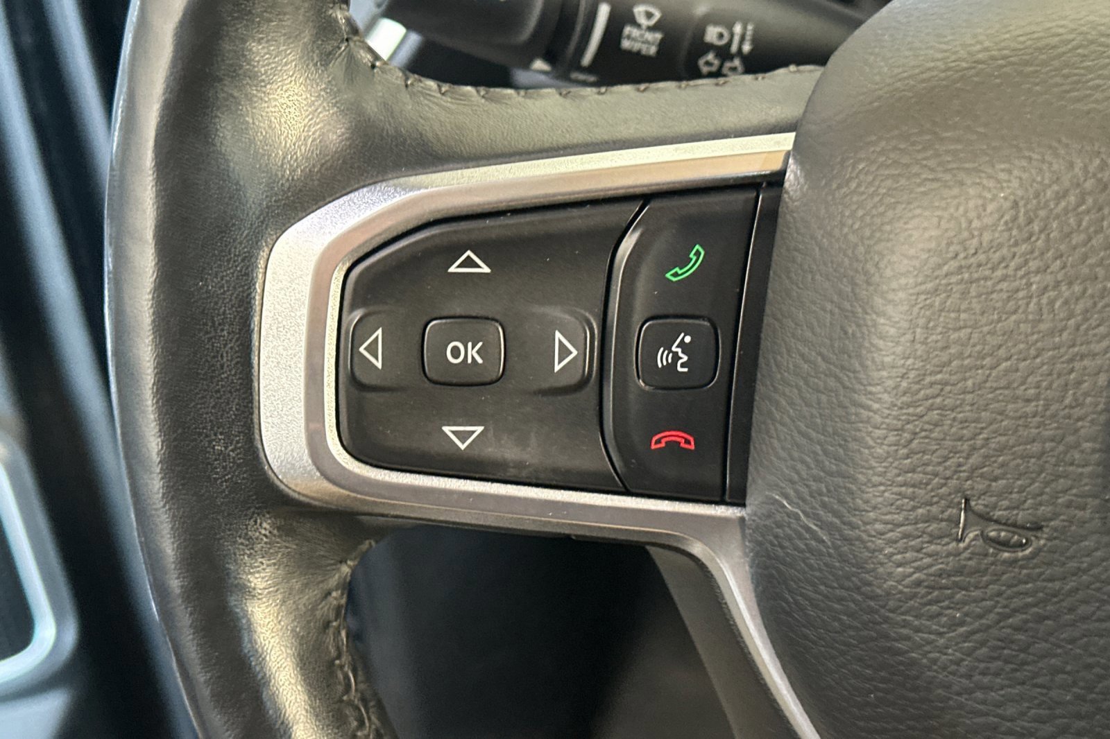 Used 2020 RAM 1500 Laramie image 26