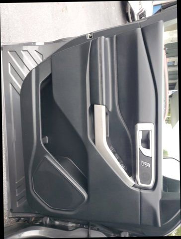 Certified 2022 Ford Explorer XLT w/ Equipment Group 202A image 18