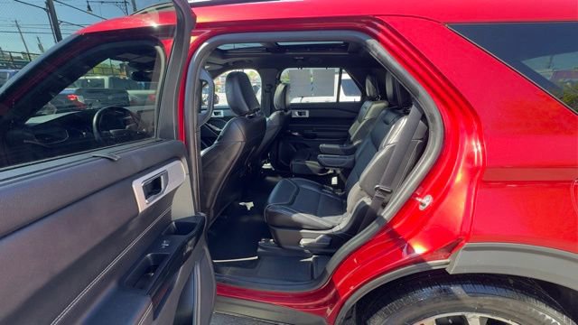 Certified 2021 Ford Explorer ST w/ Equipment Group 401A AWD/4WD image 18