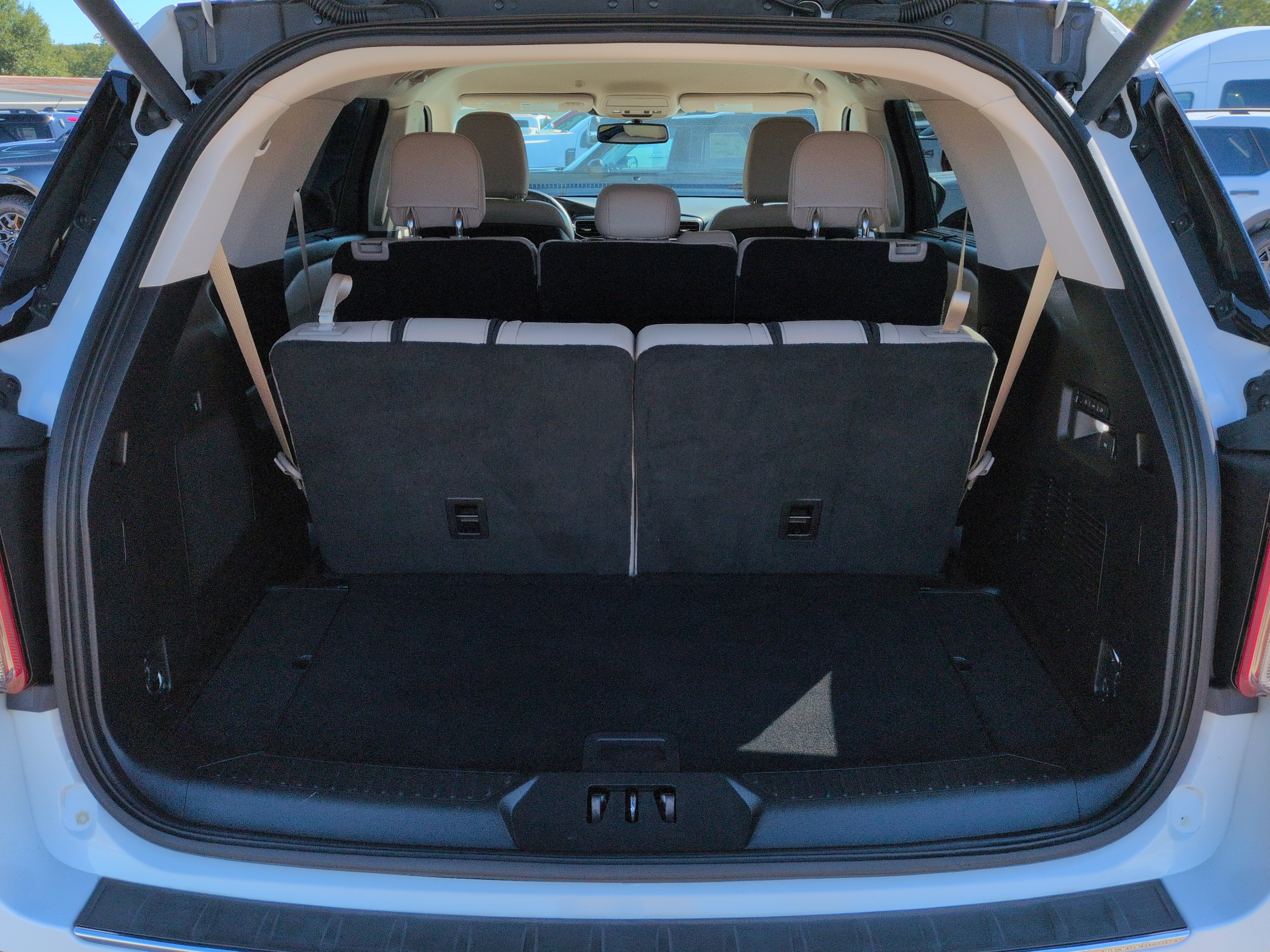 Certified 2020 Ford Explorer Limited RWD image 11