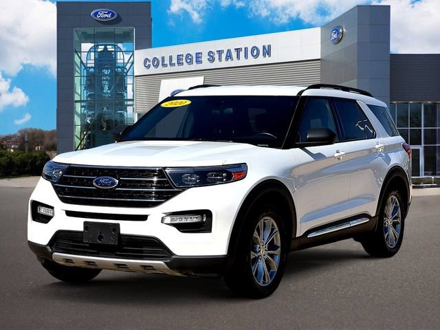 Certified 2020 Ford Explorer XLT w/ Equipment Group 202A image 2