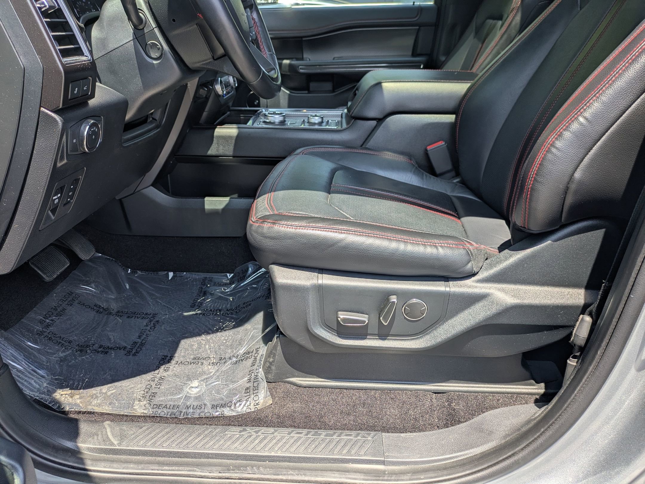 Certified 2020 Ford Expedition Limited w/ Equipment Group 303A AWD/4WD image 13