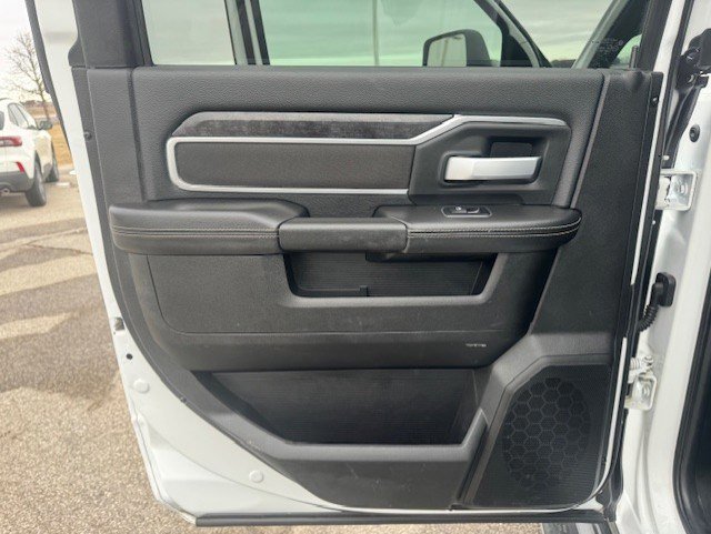 Used 2024 RAM 3500 Big Horn image 25