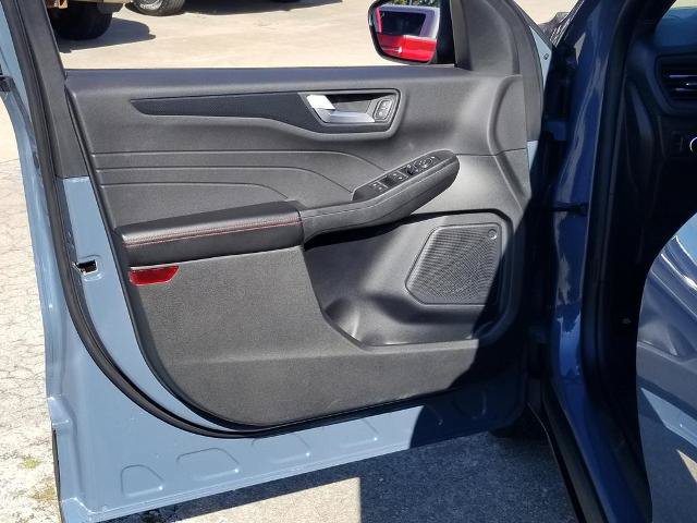 Certified 2025 Ford Escape ST-Line AWD/4WD image 8