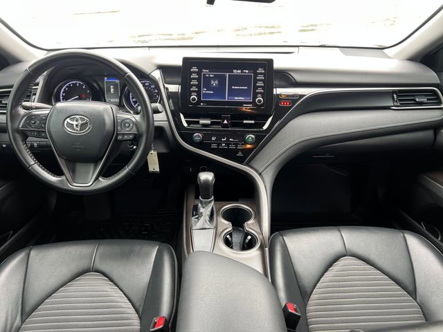 Used 2021 Toyota Camry SE image 35