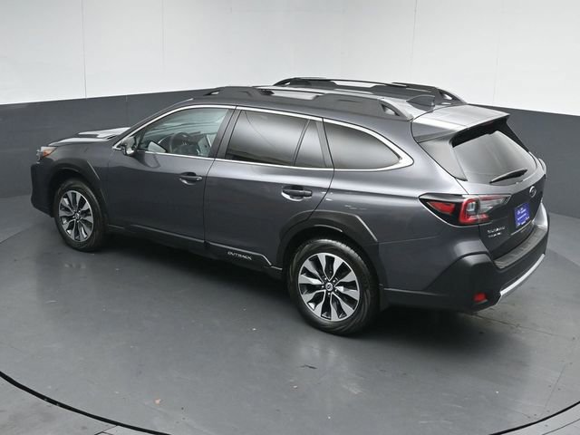 Used 2023 Subaru Outback Limited image 11