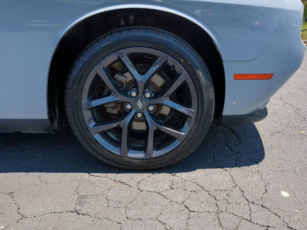 Used 2020 Dodge Challenger SXT w/ Blacktop Package image 14