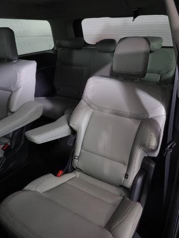 Certified 2025 Ford Expedition Active AWD/4WD image 11