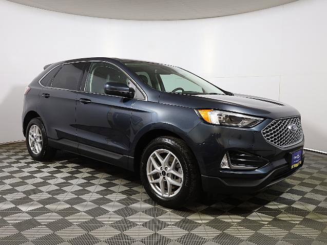 Certified 2023 Ford Edge SEL w/ Convenience Package AWD/4WD image 3
