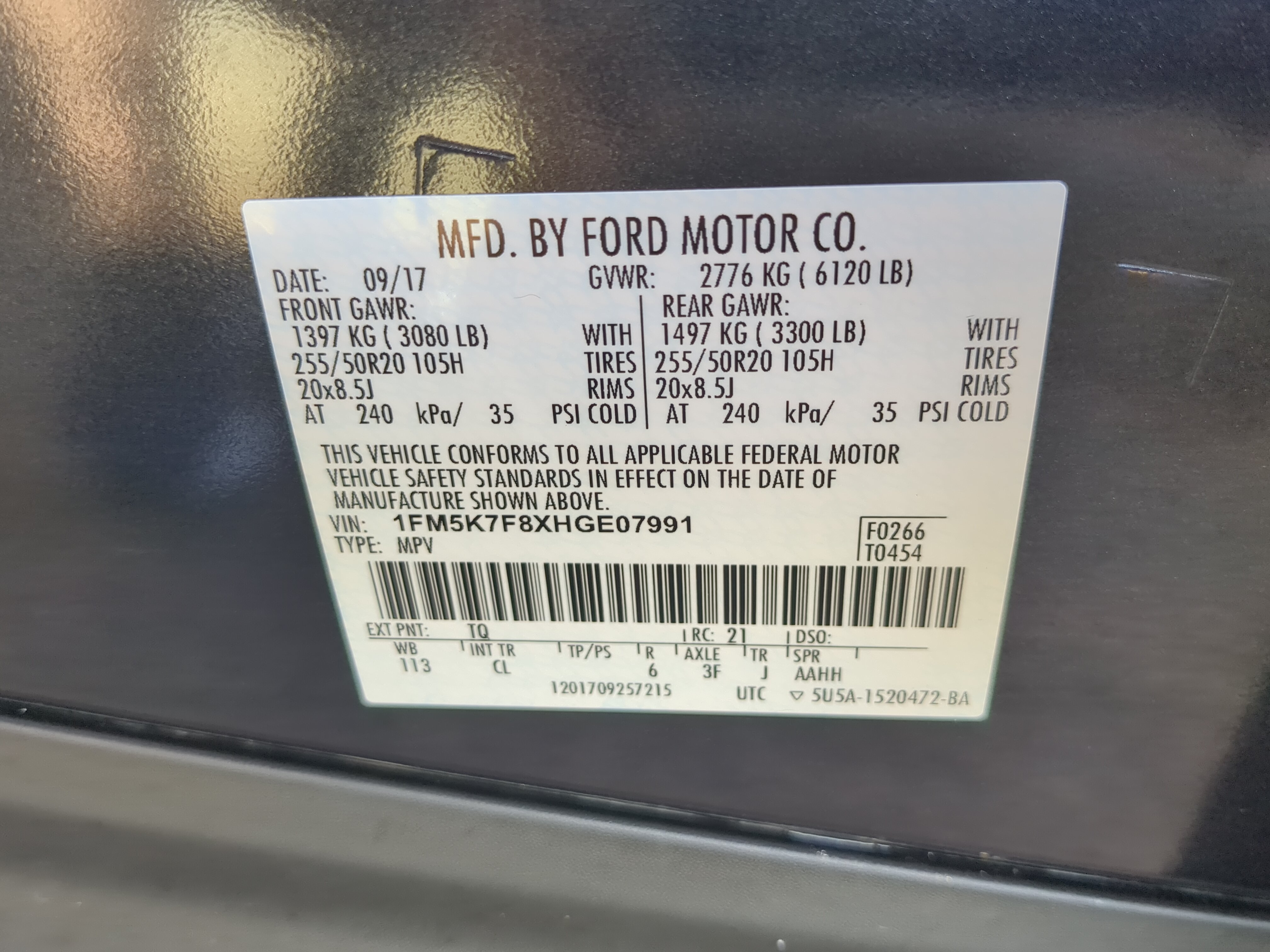 Certified 2017 Ford Explorer Limited FWD image 28