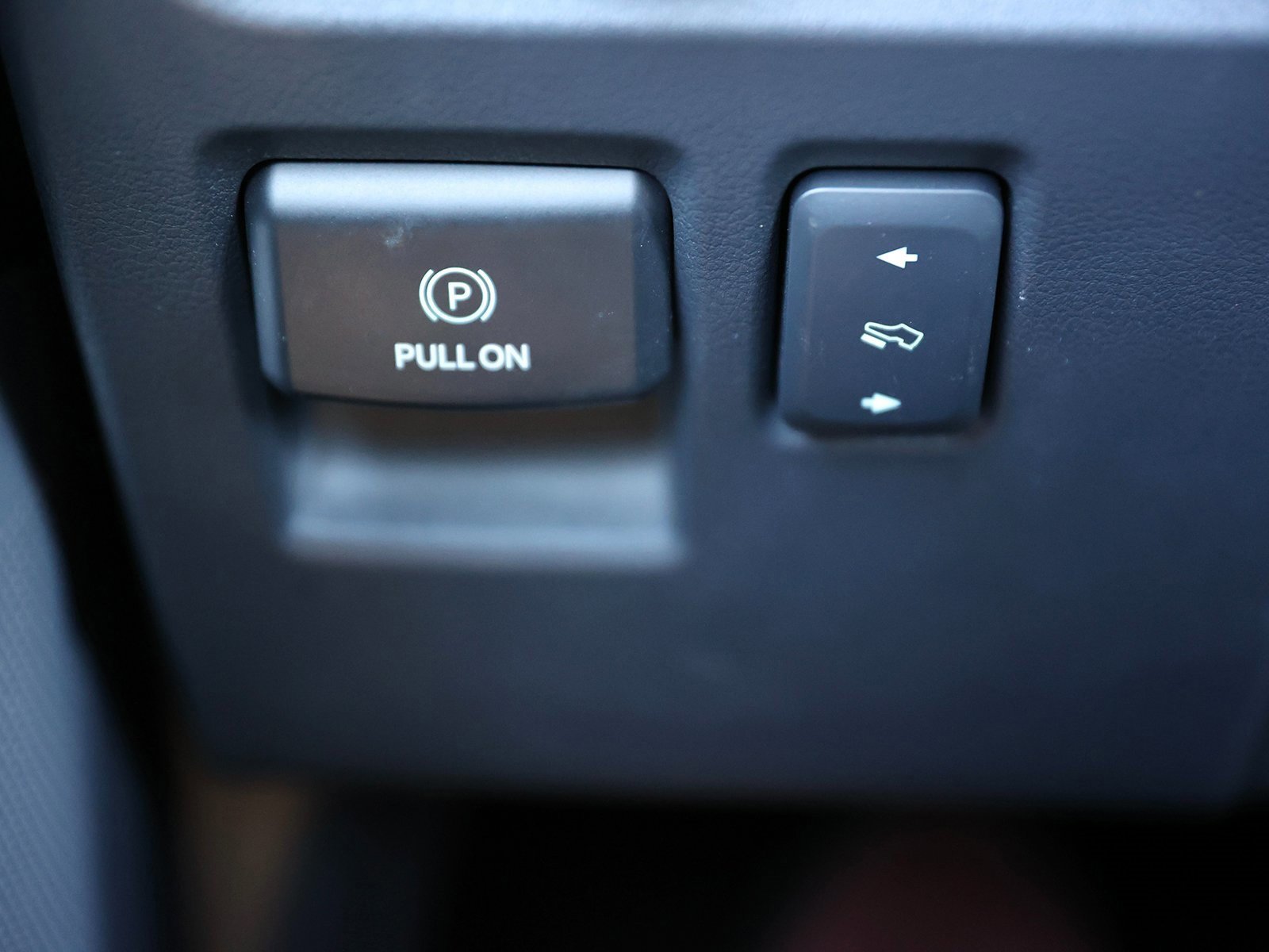 Certified 2024 Ford F150 Platinum w/ Equipment Group 702A High image 40