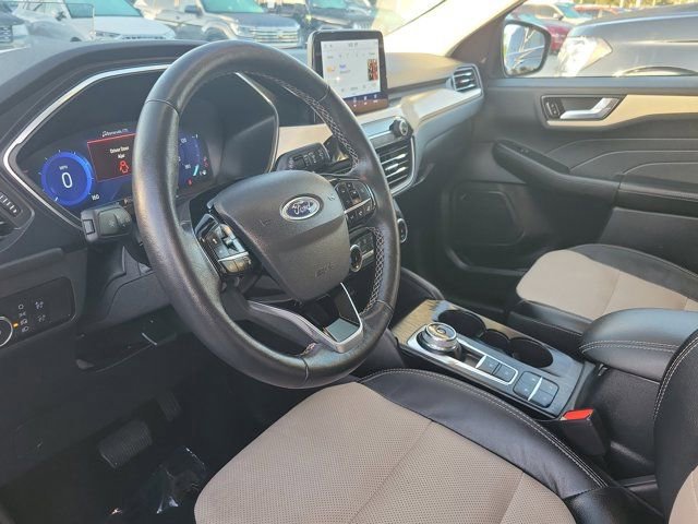 Certified 2022 Ford Escape Titanium w/ Titanium Premium Package image 22