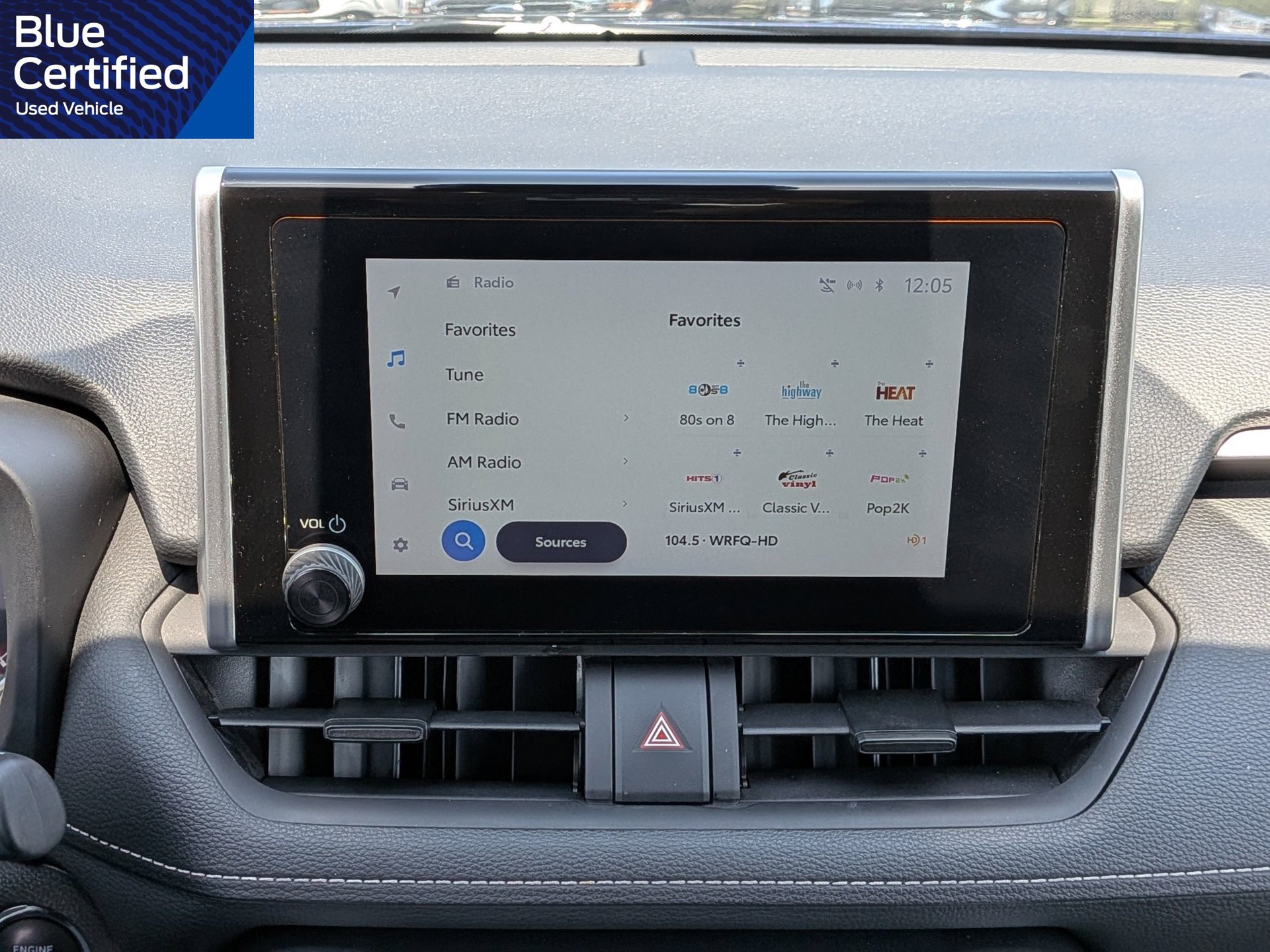 Used 2025 Toyota RAV4 XLE FWD image 20