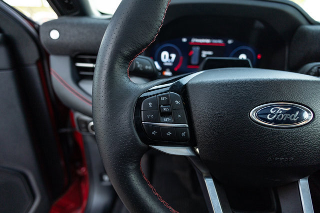 Certified 2025 Ford Explorer ST-Line w/ Premium Package image 15