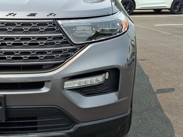 Certified 2022 Ford Explorer XLT w/ Equipment Group 202A AWD/4WD image 9