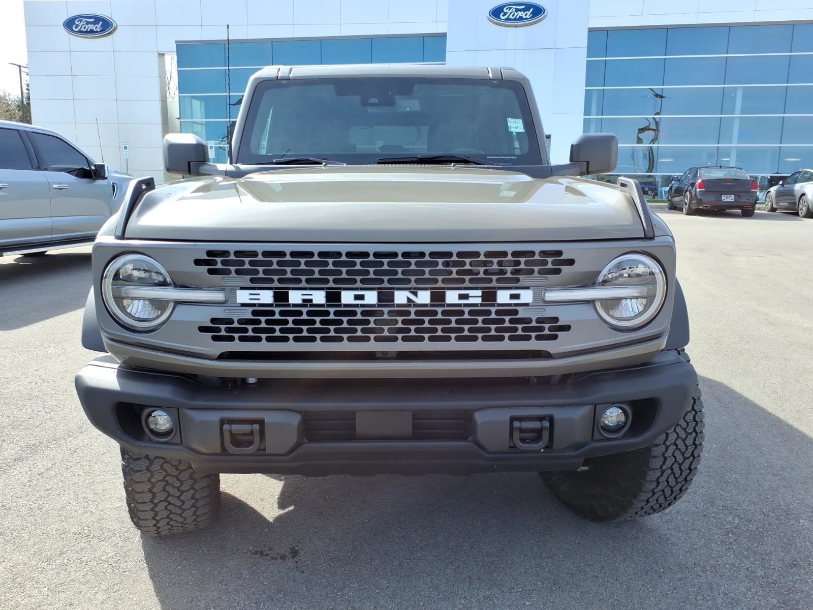 Certified 2025 Ford Bronco Badlands w/ Sasquatch Package image 8