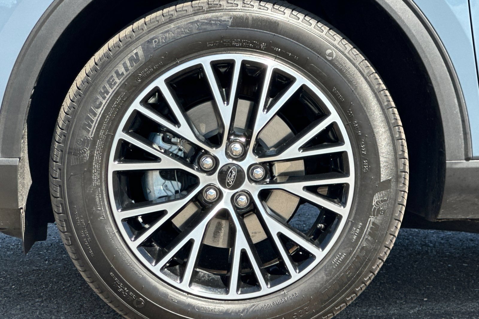 Certified 2025 Ford Escape SE FWD image 46