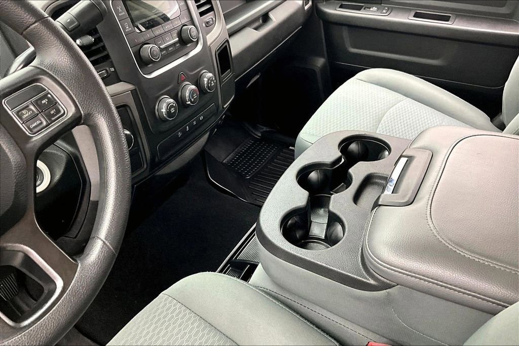 Used 2018 RAM 2500 Tradesman w/ Chrome Appearance Group image 15