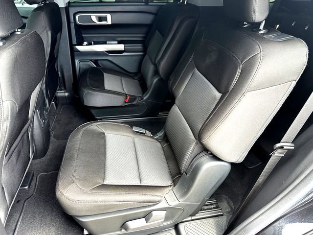 Certified 2023 Ford Explorer XLT RWD image 24
