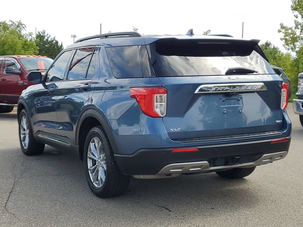 Certified 2020 Ford Explorer XLT w/ Equipment Group 202A AWD/4WD image 3