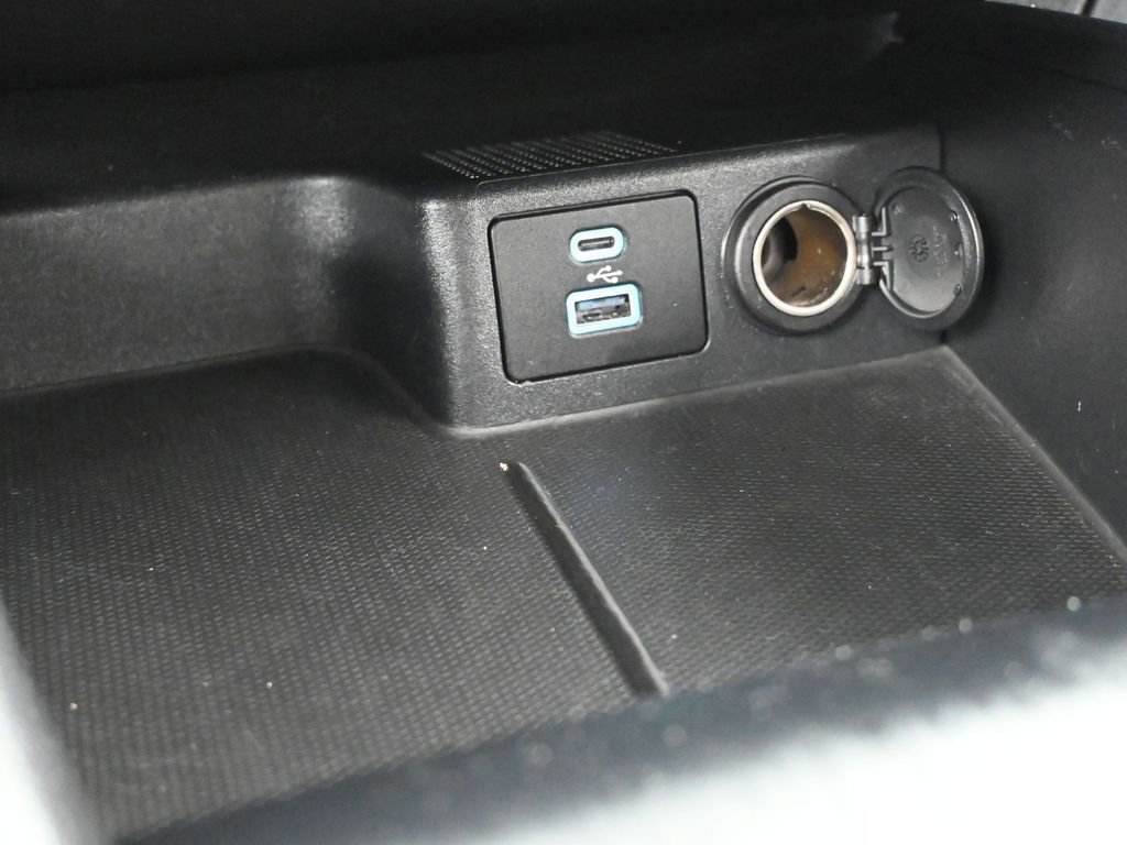 Certified 2022 Ford Escape SE w/ Cold Weather Package AWD/4WD image 45