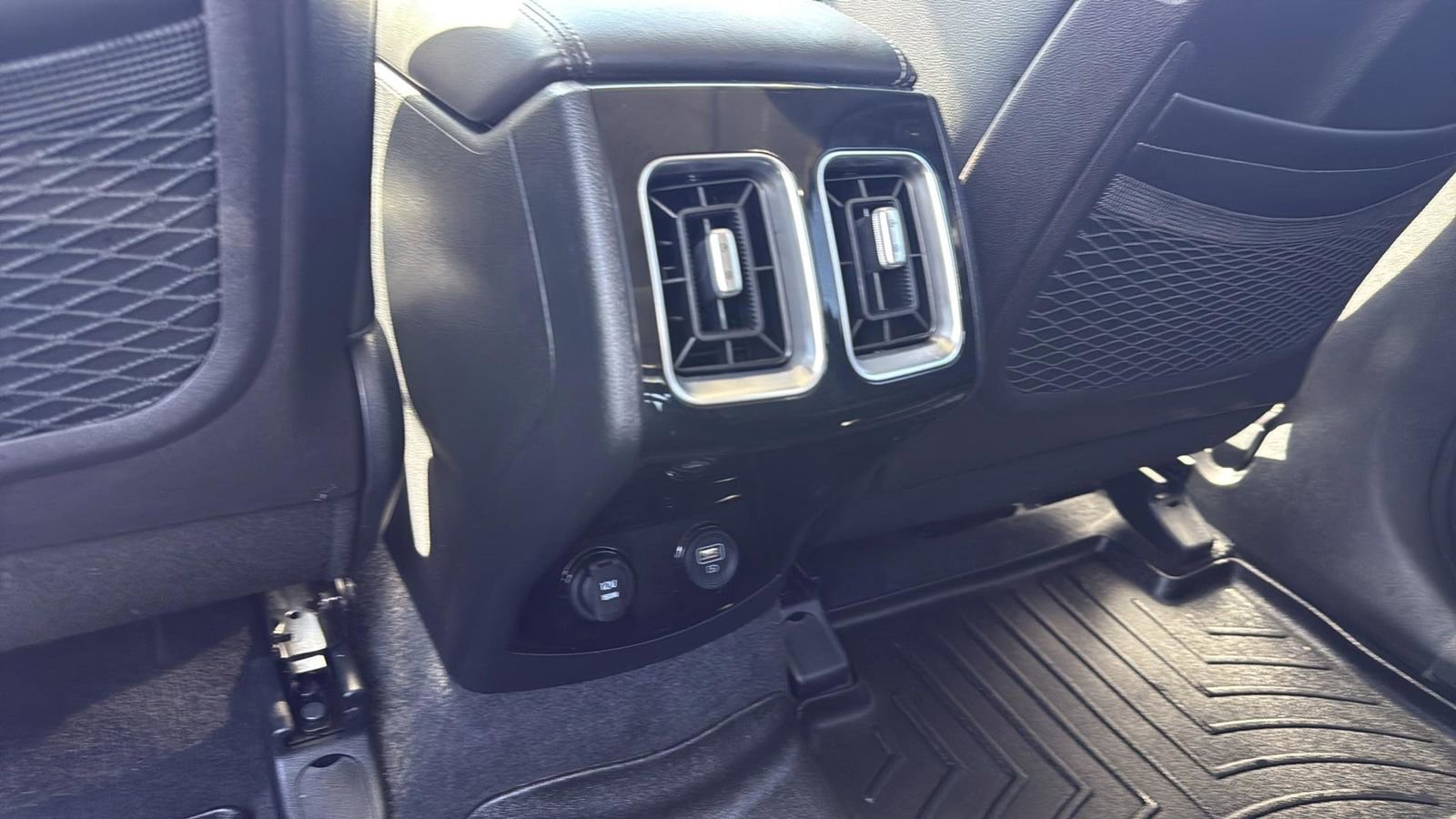 Used 2022 Kia Sorento SX FWD image 25