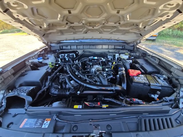 Certified 2025 Ford Bronco Badlands w/ Sasquatch Package AWD/4WD image 36