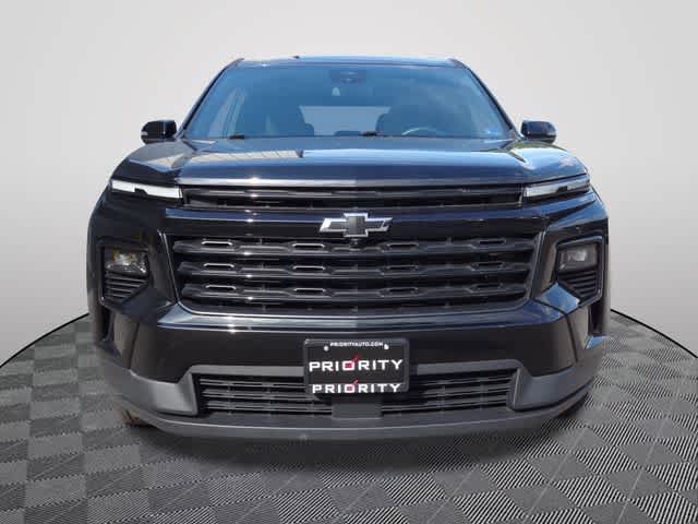 Used 2024 Chevrolet Traverse LT w/ Midnight/Sport Edition FWD image 5
