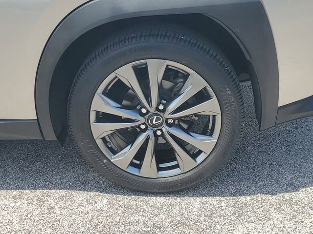 Used 2019 Lexus UX 200 F Sport w/ F Sport Premium Package image 10